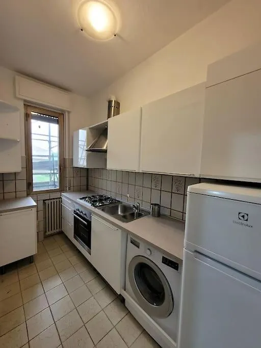 Milano Apartment - Fiera E Ospedale Galeazzi Rho 0*,